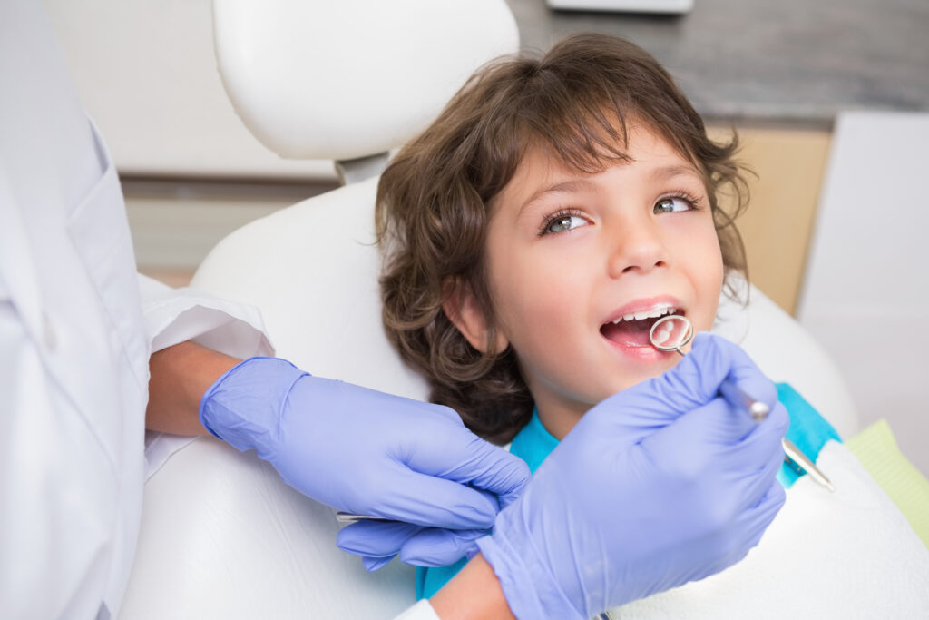 Cómo cuidar los dientes de tus hijos